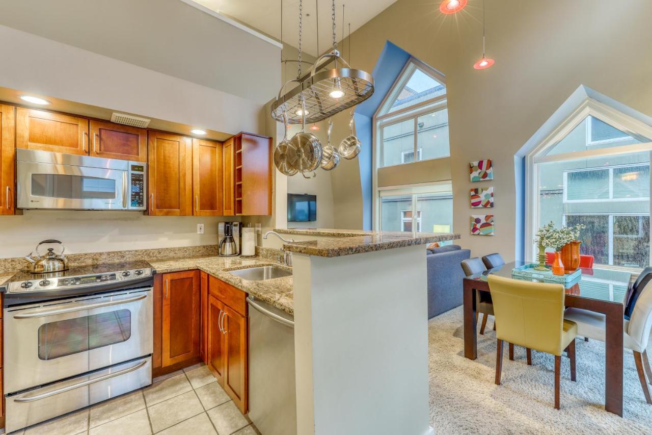 Belltown Court Sunset Suite Seattle Esterno foto