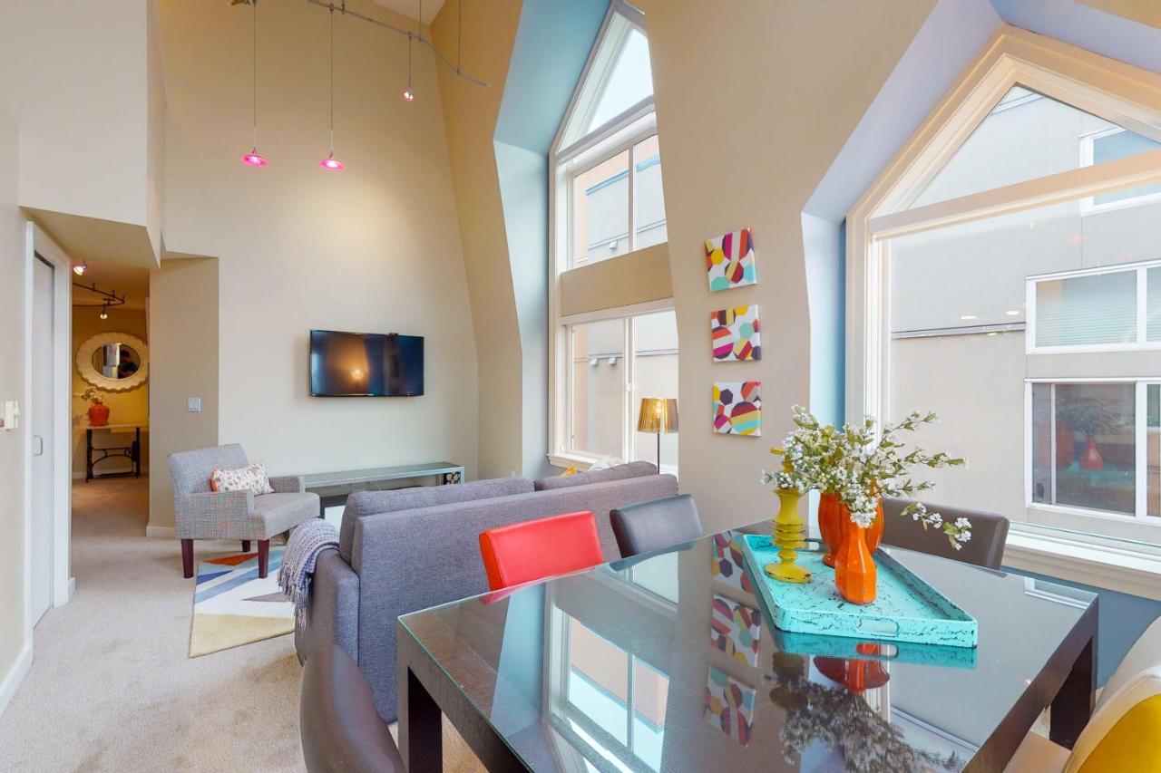 Belltown Court Sunset Suite Seattle Esterno foto
