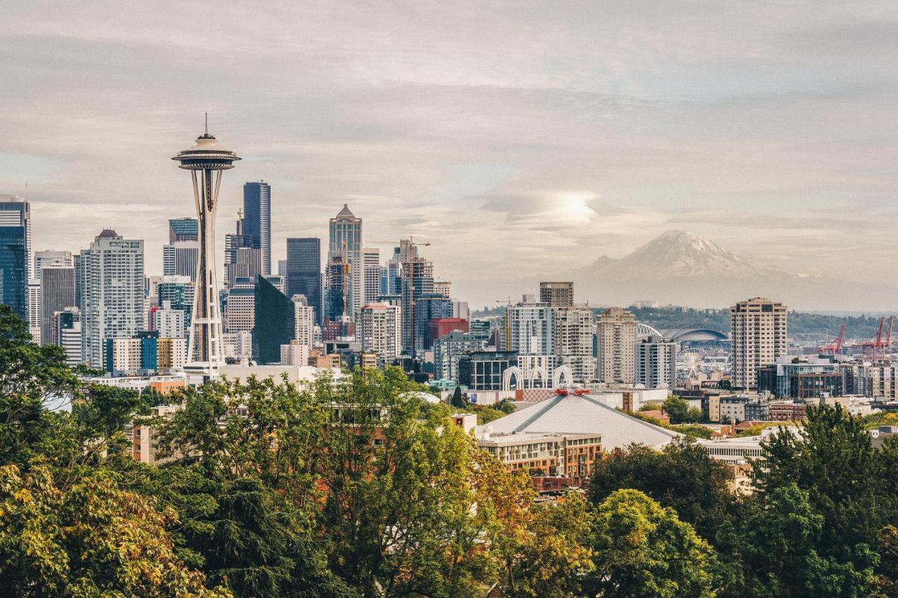 Belltown Court Sunset Suite Seattle Esterno foto